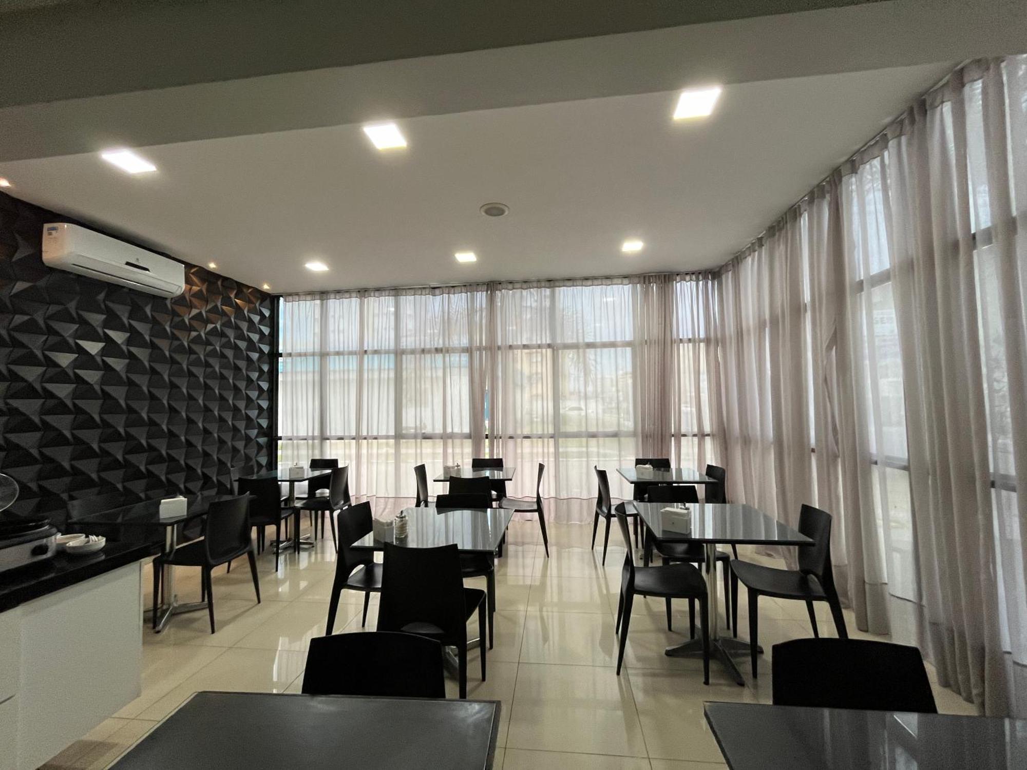 Mcz Hotel Масейо Екстер'єр фото